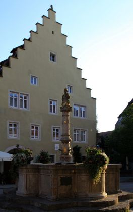 Rothenburg ob der Tauber - der Herrnbrunnen Rothenburg ob der Tauber - der Herrnbrunnen