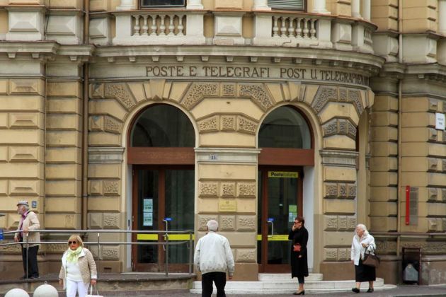 Bozen-Bolzano - das Postamt Bozen-Zentrum Bozen-Bolzano - das Postamt Bozen-Zentrum