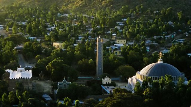 Axum oder Aksum - St. Maria von Zion, Blick vom Yeha Hotel nach Südwesten Axum oder Aksum - St. Maria von Zion, Blick vom Yeha Hotel nach Südwesten