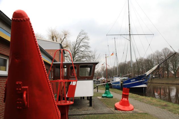 Das Schifffahrtsmuseum in Haren/Ems mit der Die Spitzpünte Helene Das Schifffahrtsmuseum in Haren/Ems mit der Die Spitzpünte Helene