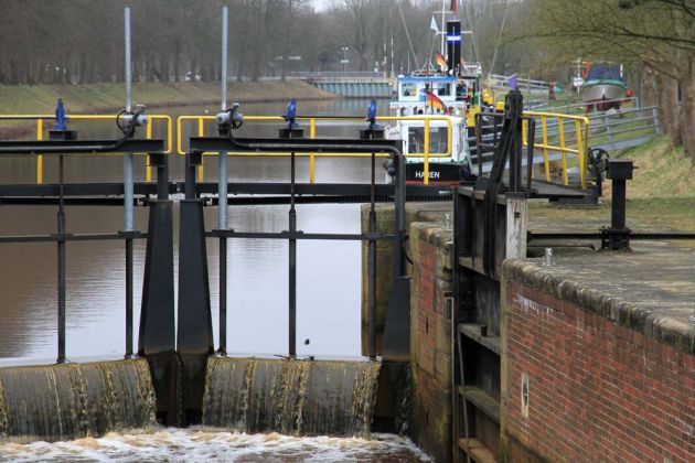 Historische Schleuse am Haren-Rütenbrock-Kanal - Haren/Ems Historische Schleuse am Haren-Rütenbrock-Kanal - Haren/Ems