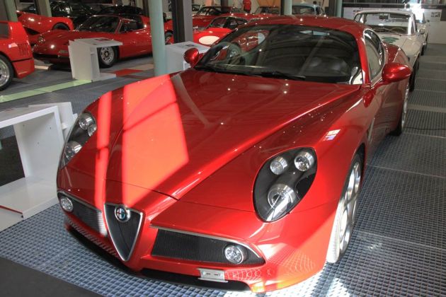 Alfa Romeo 8 C Competizione - Baujahre 2007 bis 2008 - 4691 ccm, 450 PS bei 7000 U/min, 292 kmh