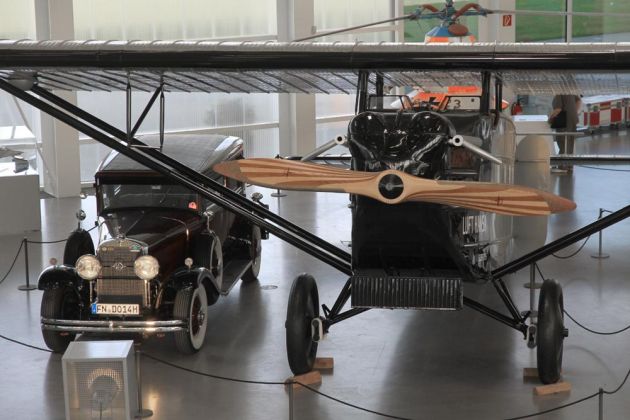 Dornier Museum in Friedrichshafen - Lufthansa Silberfuchs, Nachbau des Dornier Merkur aus den 1920er Jahren Dornier Museum in Friedrichshafen - Lufthansa Silberfuchs, Nachbau des Dornier Merkur aus den 1920er Jahren