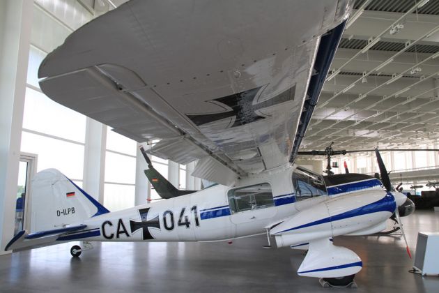 Dornier Museum in Friedrichshafen - die Dornier Do 28 A1, ein leichtes STOL-Mehrzweck-Flugzeug Dornier Museum in Friedrichshafen - die Dornier Do 28 A1, ein leichtes STOL-Mehrzweck-Flugzeug