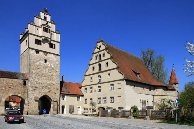 Dinkelsbühl - Nördlinger Tor und Stadtmühle
