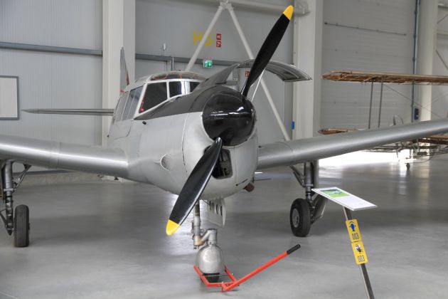 Nord 1101 ( Noralpha mit Motor Renault 6 Q 10 ) bzw. Messerschmitt Me 208
