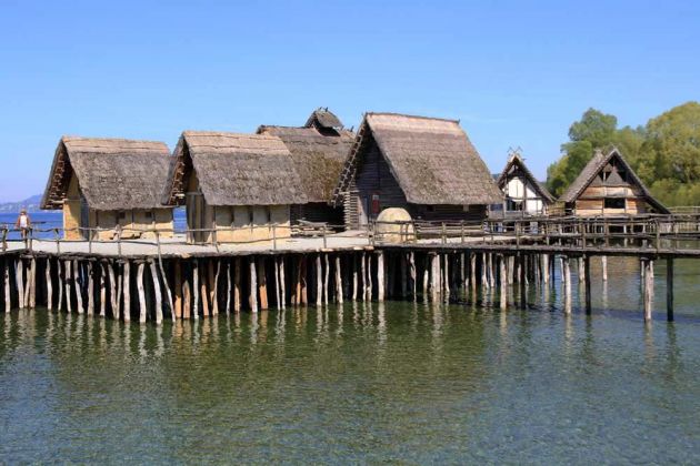 Die Pfahlbauten in Unteruhldingen - Weltkulturerbe am Bodensee Die Pfahlbauten in Unteruhldingen - Weltkulturerbe am Bodensee