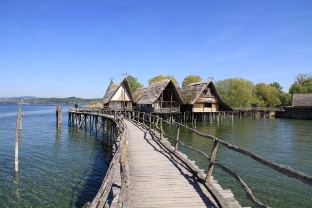 Die Pfahlbauten in Unteruhldingen - Weltkulturerbe am Bodensee Die Pfahlbauten in Unteruhldingen - Weltkulturerbe am Bodensee