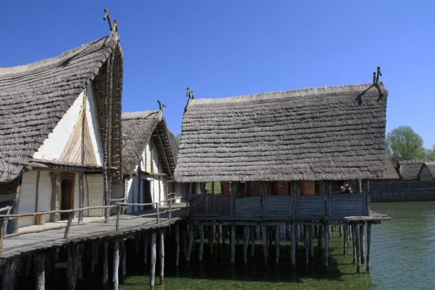 Die Pfahlbauten in Unteruhldingen - Weltkulturerbe am Bodensee Die Pfahlbauten in Unteruhldingen - Weltkulturerbe am Bodensee
