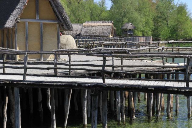 Die Pfahlbauten in Unteruhldingen - Weltkulturerbe am Bodensee Die Pfahlbauten in Unteruhldingen - Weltkulturerbe am Bodensee