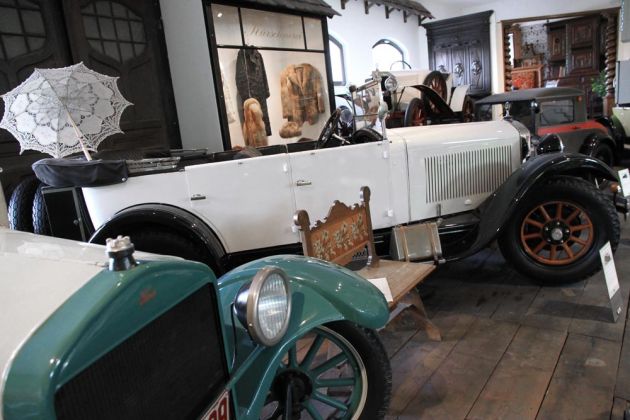 Auto & Traktor Museum Bodensee - Oldtimer im Erdgeschoss