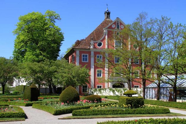 Salem - Unteres Tor mit Kloster- bzw. Hof-Apotheke Salem - Unteres Tor mit Kloster- bzw. Hof-Apotheke