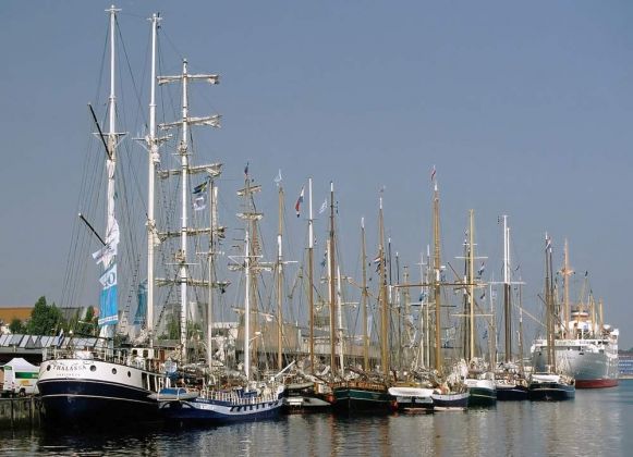 Hansesail Rostock - Windjammer-Romantik im Rostocker Stadthafen Hansesail Rostock - Windjammer-Romantik im Rostocker Stadthafen