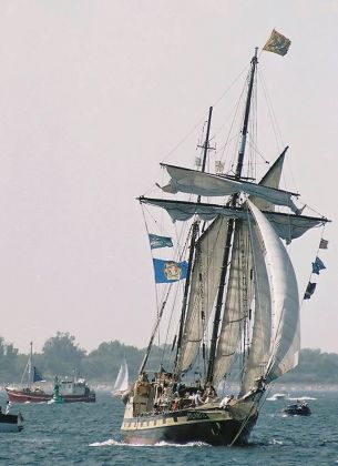 Hansesail Rostock - Windjammer-Romantik in der Warnemünder Bucht