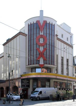 Straßburgs Innenstadt auf der Grande Île - das Kino Ciné Vox in der Rue des Francs-Bourgeois Straßburgs Innenstadt auf der Grande Île - das Kino Ciné Vox in der Rue des Francs-Bourgeois