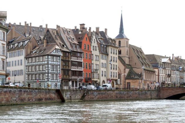 Straßburg - der Quai Saint-Nicolas an der Ill Straßburg - der Quai Saint-Nicolas an der Ill