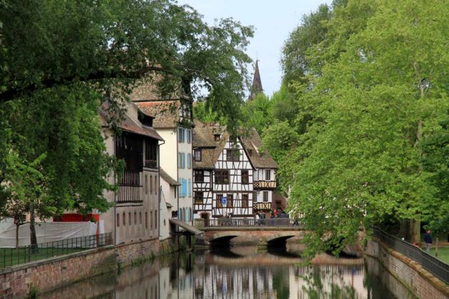 Das Quartier de la Petite France in Straßburg - Romantik am Quay de la Petite France Das Quartier de la Petite France in Straßburg - Romantik am Quay de la Petite France