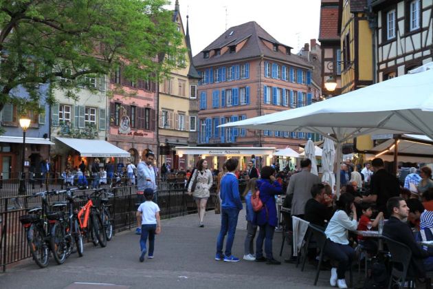 Place de l' Ancienne Douane - Colmar