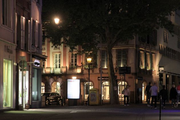 Place Jeanne-d'Arc zur Blauen Stunde - Colmar Place Jeanne-d'Arc zur Blauen Stunde - Colmar