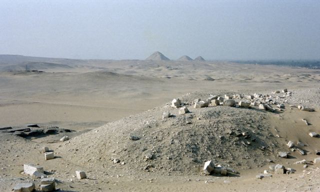 Die Pyramiden von Abusir aus der Zeit der 5. Dynastie Die Pyramiden von Abusir aus der Zeit der 5. Dynastie