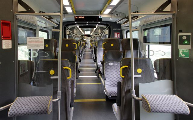 Fahrgastraum des modernen elektrischen Triebwagens 31 WE der Zackenbahn Fahrgastraum des modernen elektrischen Triebwagens 31 WE der Zackenbahn