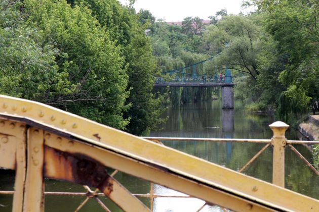 Die Zamkowa-Brücke über den Mühlengraben - Opole, Oppeln in Oberschlesien Die Zamkowa-Brücke über den Mühlengraben - Opole, Oppeln in Oberschlesien