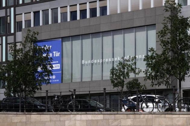Das Gebäude der Bundespressekonferenz an der Spree im Berliner Regierungsviertel Das Gebäude der Bundespressekonferenz an der Spree im Berliner Regierungsviertel