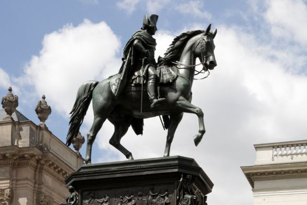 Das Reiterstandbild Friedrich II - Boulevard Unter den Linden, Berlin Das Reiterstandbild Friedrich II - Boulevard Unter den Linden, Berlin