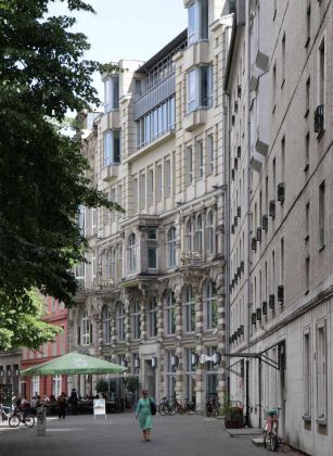 Ein Blick in die Französische Strasse in Berlin-Mitte Ein Blick in die Französische Strasse in Berlin-Mitte