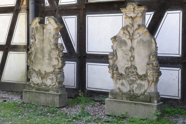 Historische Grabsteine an der Friedenskirche in Świdnica, Schweidnitz, Niederschlesien Historische Grabsteine an der Friedenskirche in Świdnica, Schweidnitz, Niederschlesien