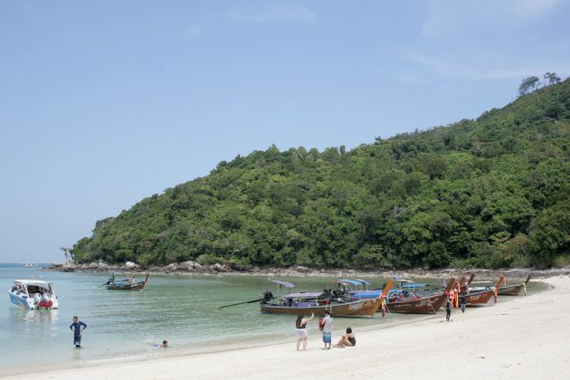 Loh Lana Bay - Ko Phi Phi Don Loh Lana Bay - Ko Phi Phi Don