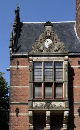 Ein Fenster am Provinciehuis Groningen Ein Fenster am Provinciehuis Groningen