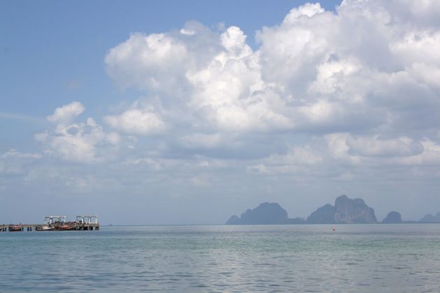Die Andamanensee zwischen Ko Mook und dem Nationalpark Hat Chao Mai auf dem thailändischen Festland Die Andamanensee zwischen Ko Mook und dem Nationalpark Hat Chao Mai auf dem thailändischen Festland