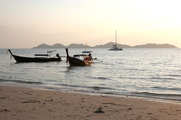 Ko Mook, Charlie Beach - Blick auf die Insel Ko Kradan Ko Mook, Charlie Beach - Blick auf die Insel Ko Kradan