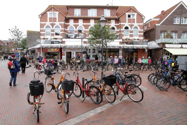Langeoog - Hauptstrasse Ecke Barkhausenstrasse Langeoog - Hauptstrasse Ecke Barkhausenstrasse