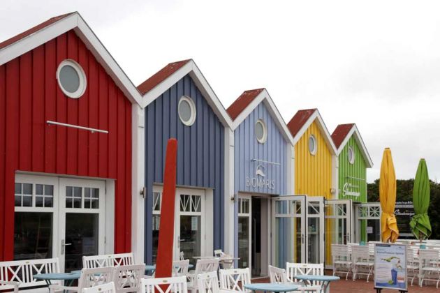 Langeoog - Budenzeile an der Höhenpromenade Langeoog - Budenzeile an der Höhenpromenade