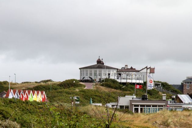 Langeoog - Dünen, Büdchenzeile und Strandhalle Langeoog - Dünen, Büdchenzeile und Strandhalle