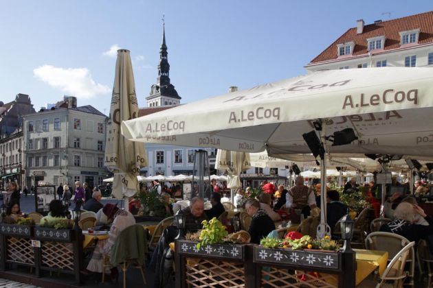 Aussen-Gastronomie am Rathausmarkt - Tallinn Aussen-Gastronomie am Rathausmarkt - Tallinn