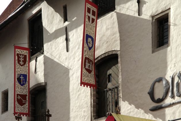 Tallinn, der Alte Markt, Vana turg,- Fassade des Restaurants Olde Hansa Tallinn, der Alte Markt, Vana turg,- Fassade des Restaurants Olde Hansa