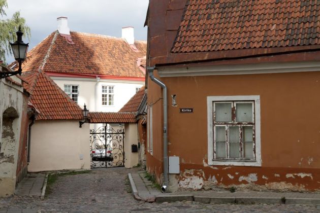 Ein romantischer Winkel auf Tallins Domberg Ein romantischer Winkel auf Tallins Domberg