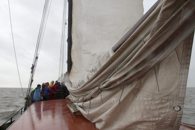 Brandaris Race 2019 - Segelsetzen vor Harlingen Brandaris Race 2019 - Segelsetzen vor Harlingen