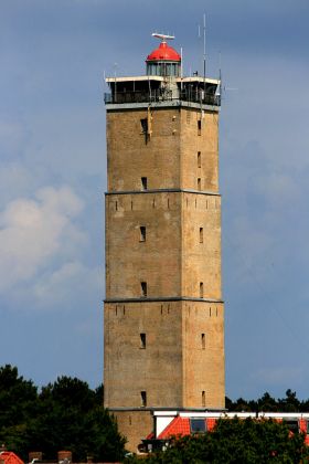 Brandaris - der historische Leuchtturm ist das Wahrzeichen von West-Terschelling