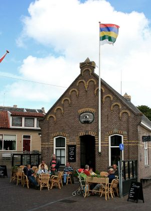 Koffiehuis 't Wakend Oog - West-Terschelling Koffiehuis 't Wakend Oog - West-Terschelling