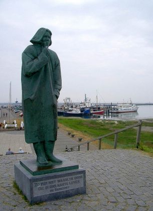 das Zeeliedenmonument, Denkmal für die auf See gebliebenen Seeleute - West-Terschelling