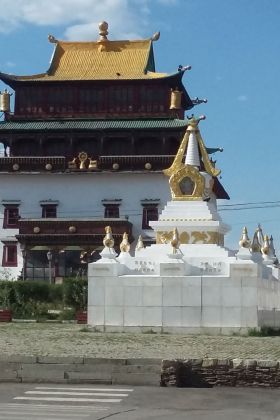 wieder aufgebautes Ongin-Kloster wieder aufgebautes Ongin-Kloster