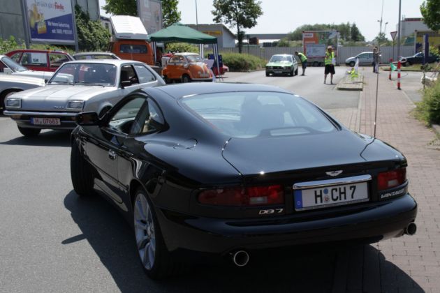 Aston-Martin DB 7 Vantage, Baujahr 2001 - die Heckansicht Aston-Martin DB 7 Vantage, Baujahr 2001 - die Heckansicht