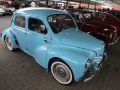 Renault 4 CV, Bauzeit 1946 bis 1961 - das legendäre ‚Crèmeschnittchen‘ 