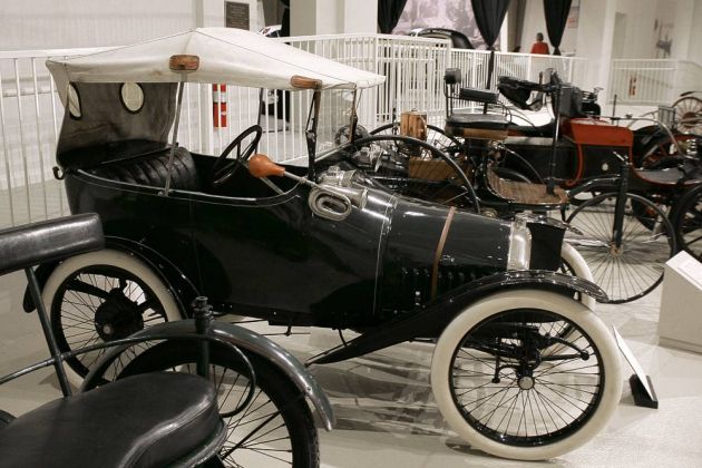 Peugeot Torpedo, Type BB - Baujahre 1912 bis 1913 - Vierzylinder, 855 ccm, 11 PS, 60 kmh Peugeot Torpedo, Type BB - Baujahre 1912 bis 1913 - Vierzylinder, 855 ccm, 11 PS, 60 kmh