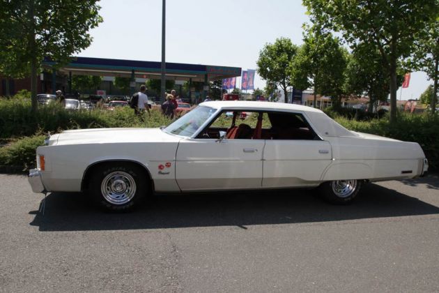 Chrysler Newport Sedan - vierte Generation, Baujahre 1974 bis 1978 Chrysler Newport Sedan - vierte Generation, Baujahre 1974 bis 1978