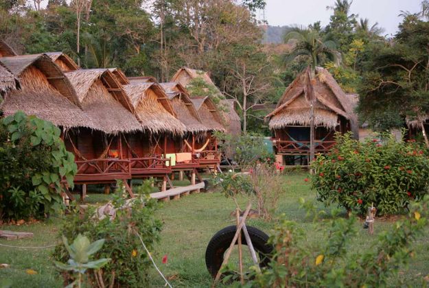 Das Lanta Marina Resort am Südende des Long Beaches Das Lanta Marina Resort am Südende des Long Beaches